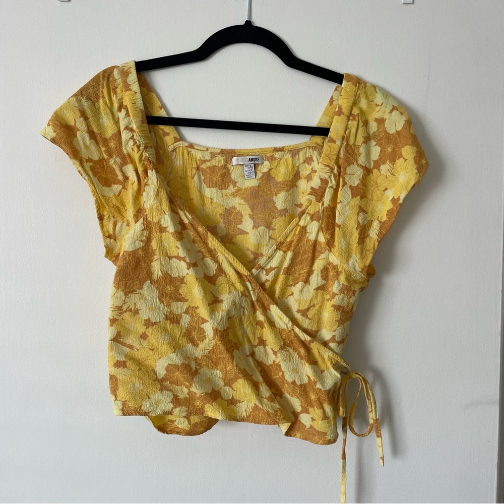 Vintage style wrap top